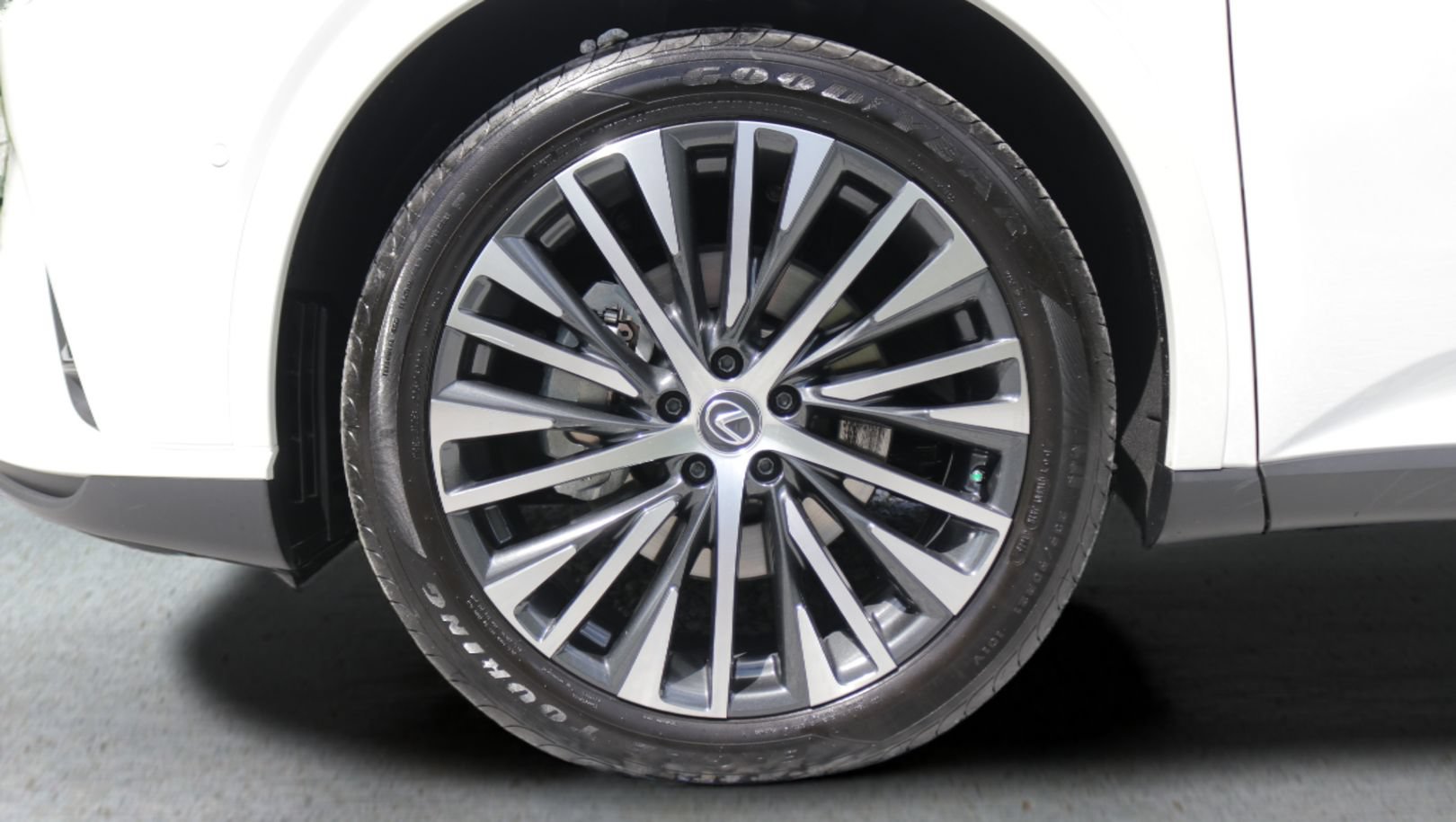 Used 2025 Lexus RX 350 Premium Plus w/ Convenience Package FWD image 28