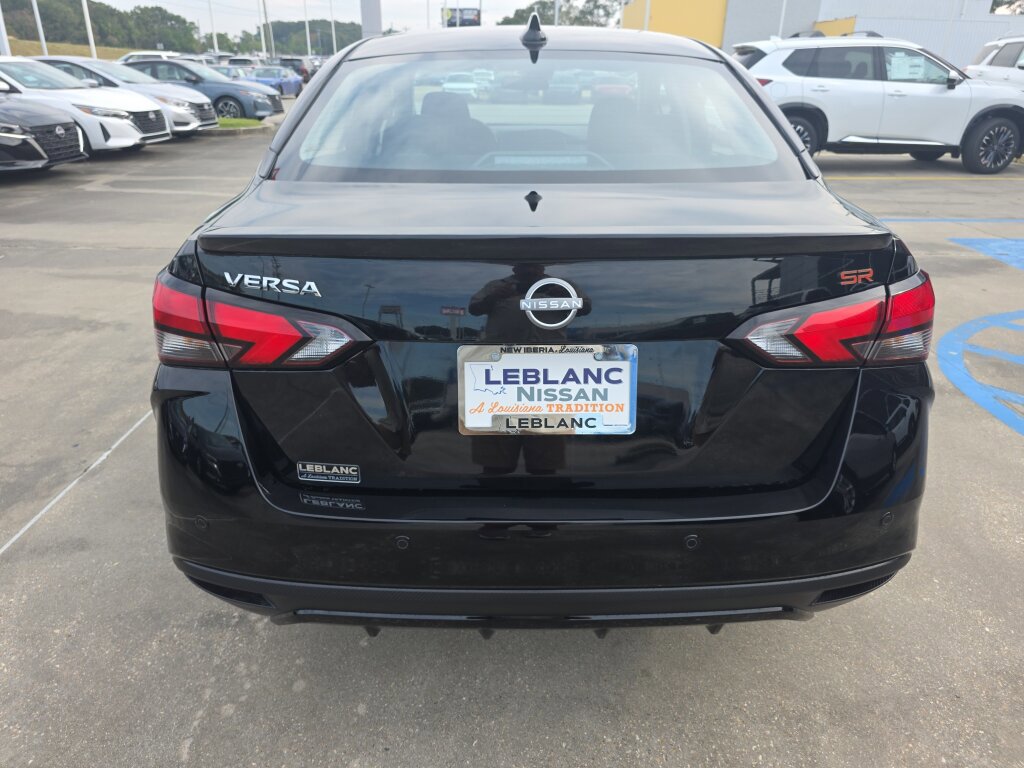 New 2025 Nissan Versa SR w/ Trunk Package image 2
