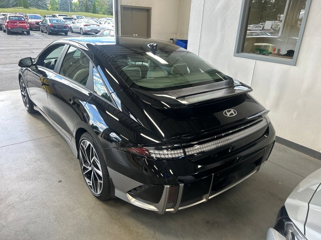 Used 2024 Hyundai Ioniq 6 SEL AWD/4WD image 6