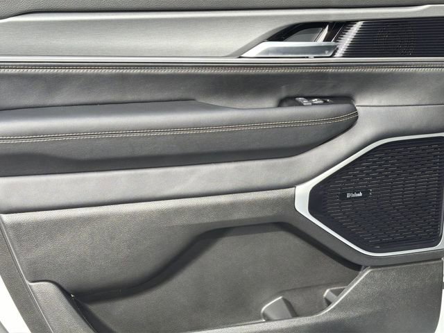 New 2026 Jeep Grand Wagoneer L Limited AWD/4WD image 24
