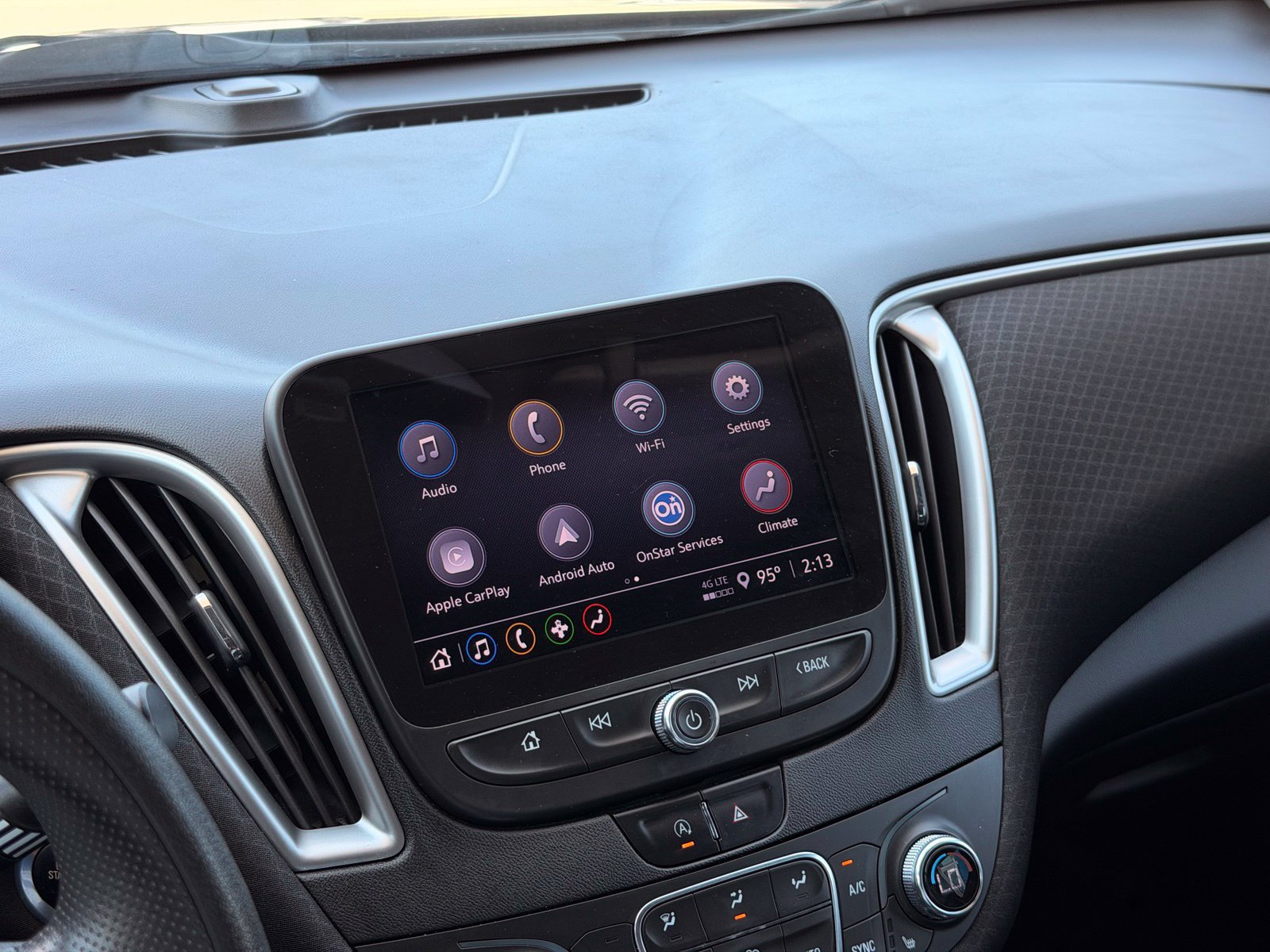 Used 2022 Chevrolet Malibu LT FWD image 31
