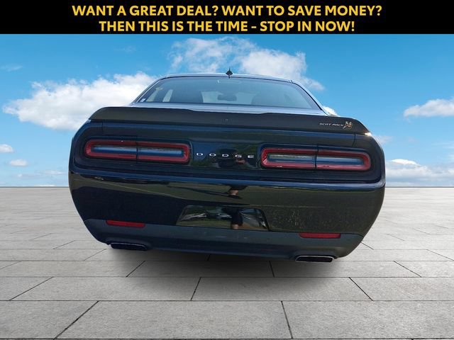 Used 2022 Dodge Challenger R/T Scat Pack RWD image 7