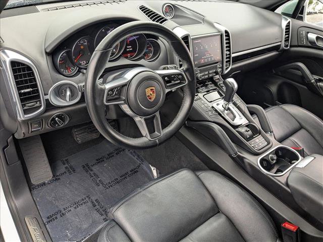 Used 2017 Porsche Cayenne image 10