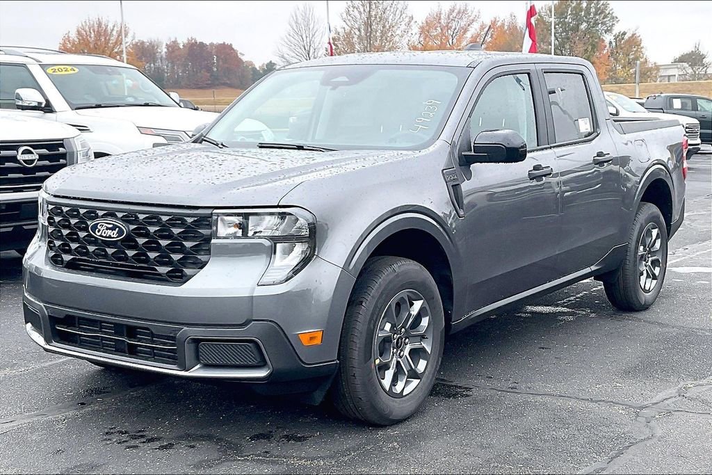 New 2025 Ford Maverick XLT w/ XLT Luxury Package image 2