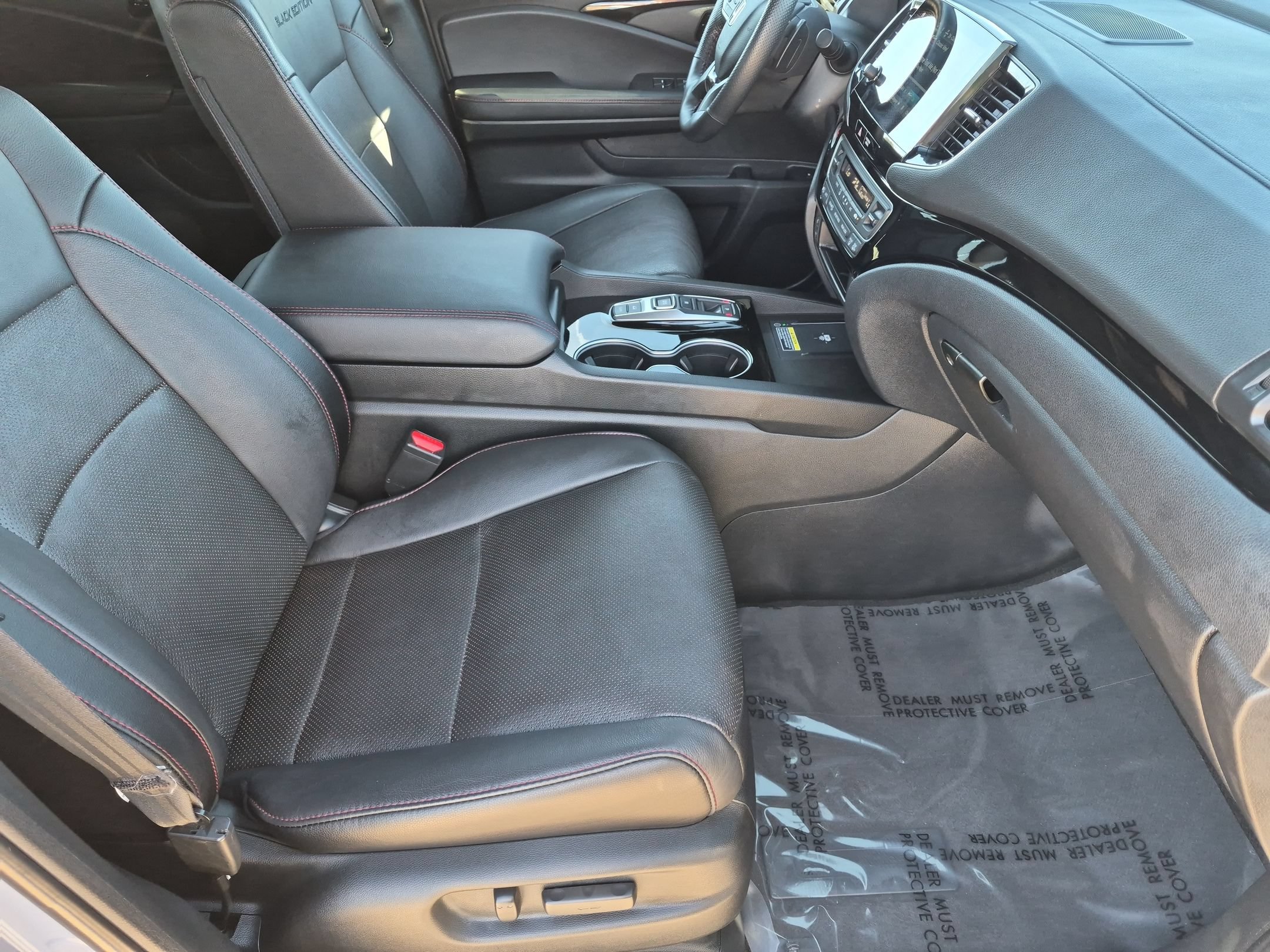 Certified 2024 Honda Passport Black Edition image 29
