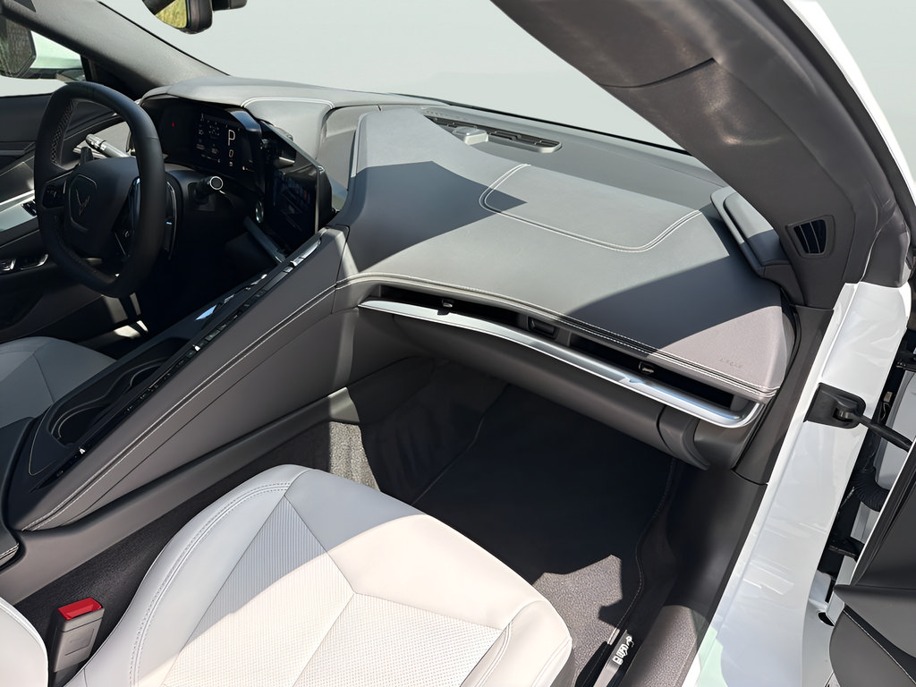 Used 2024 Chevrolet Corvette Stingray Coupe RWD image 43