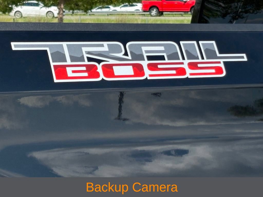 Used 2026 Chevrolet Silverado 1500 Custom Trail Boss AWD/4WD image 4