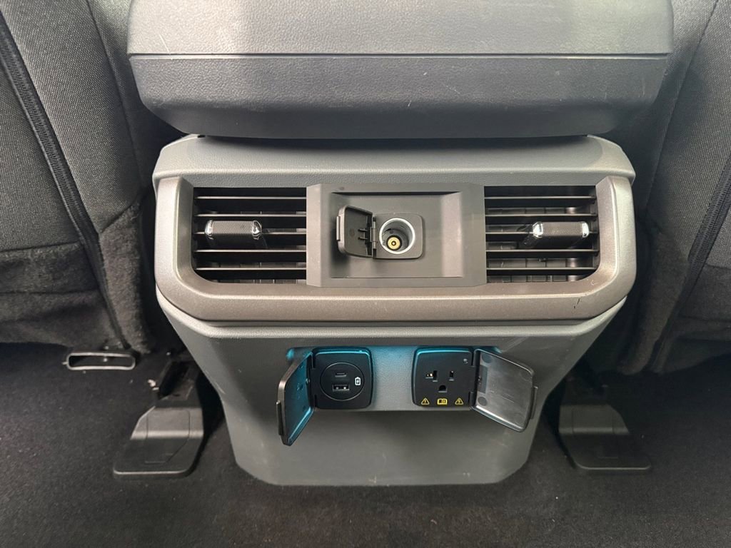 Used 2023 Ford F150 Lightning XLT image 23