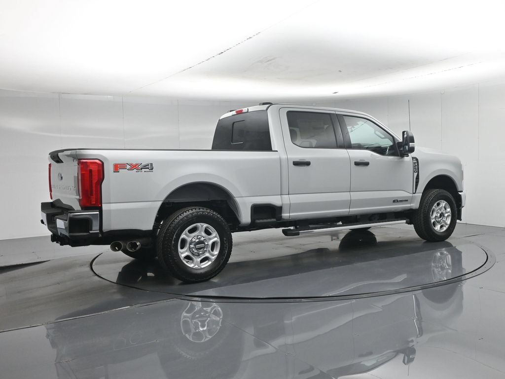New 2026 Ford F250 XLT w/ FX4 Off-Road Package AWD/4WD image 26