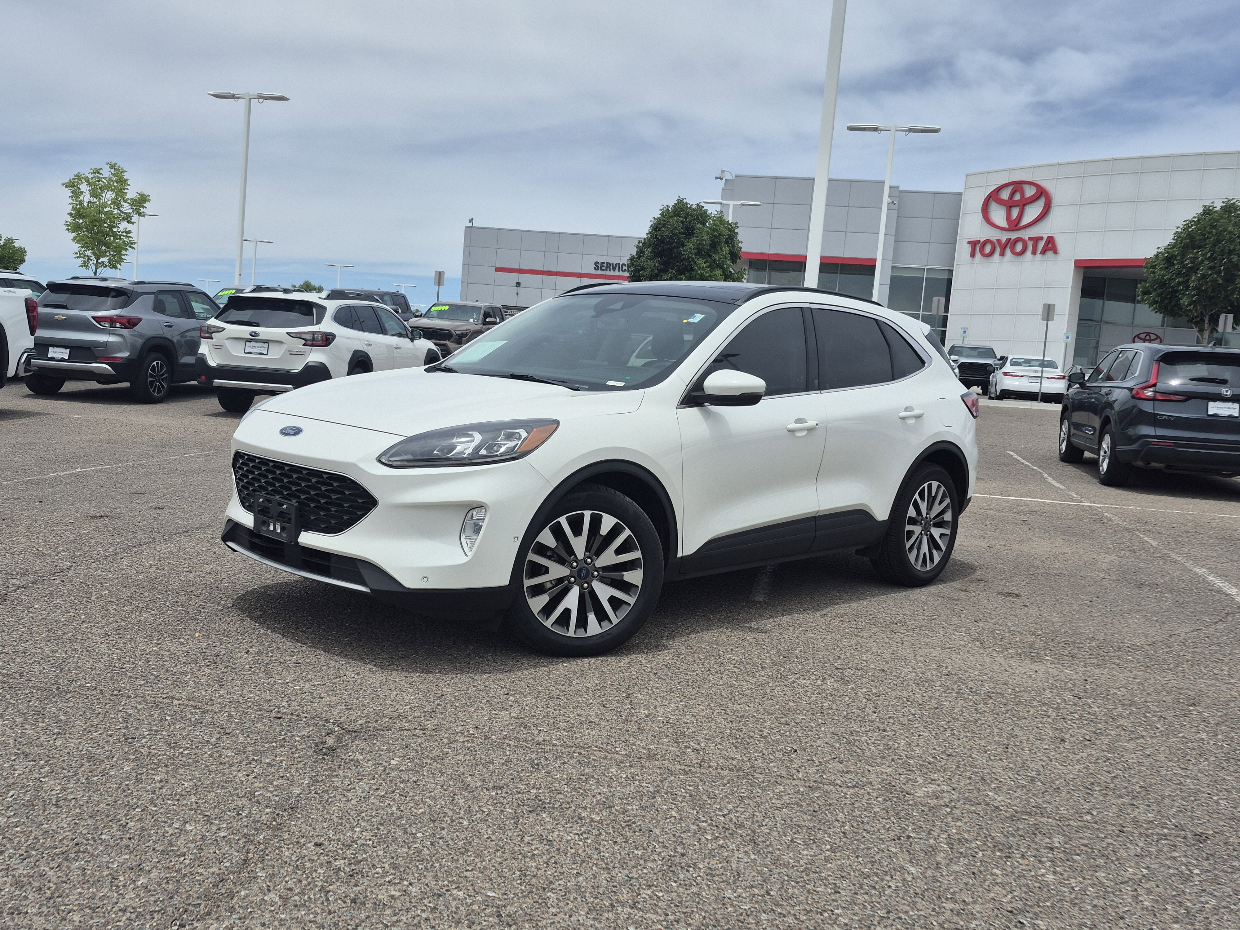 Used 2020 Ford Escape Titanium w/ Titanium Premium Package 2.0