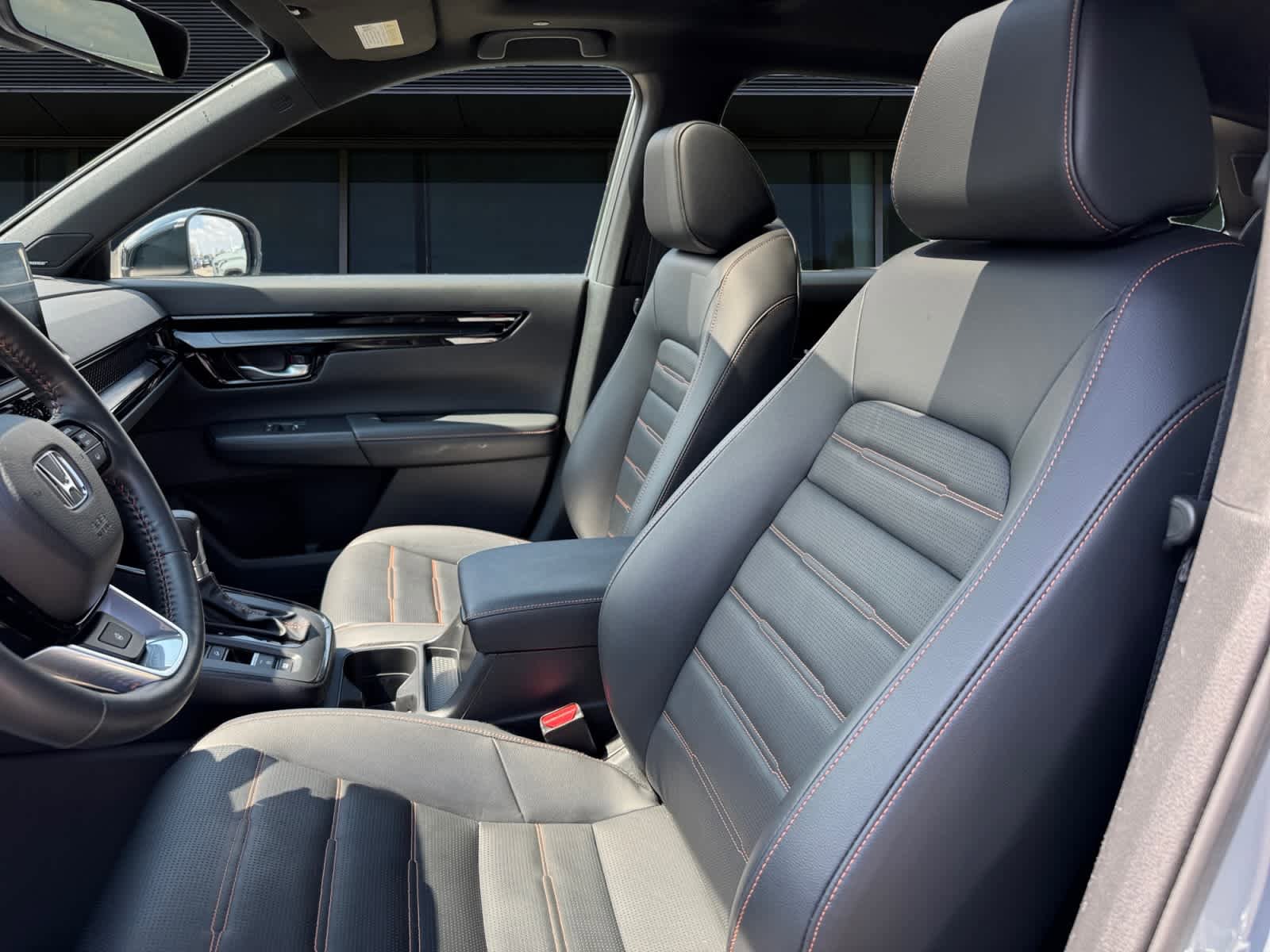 Used 2023 Honda CR-V Sport Touring image 2
