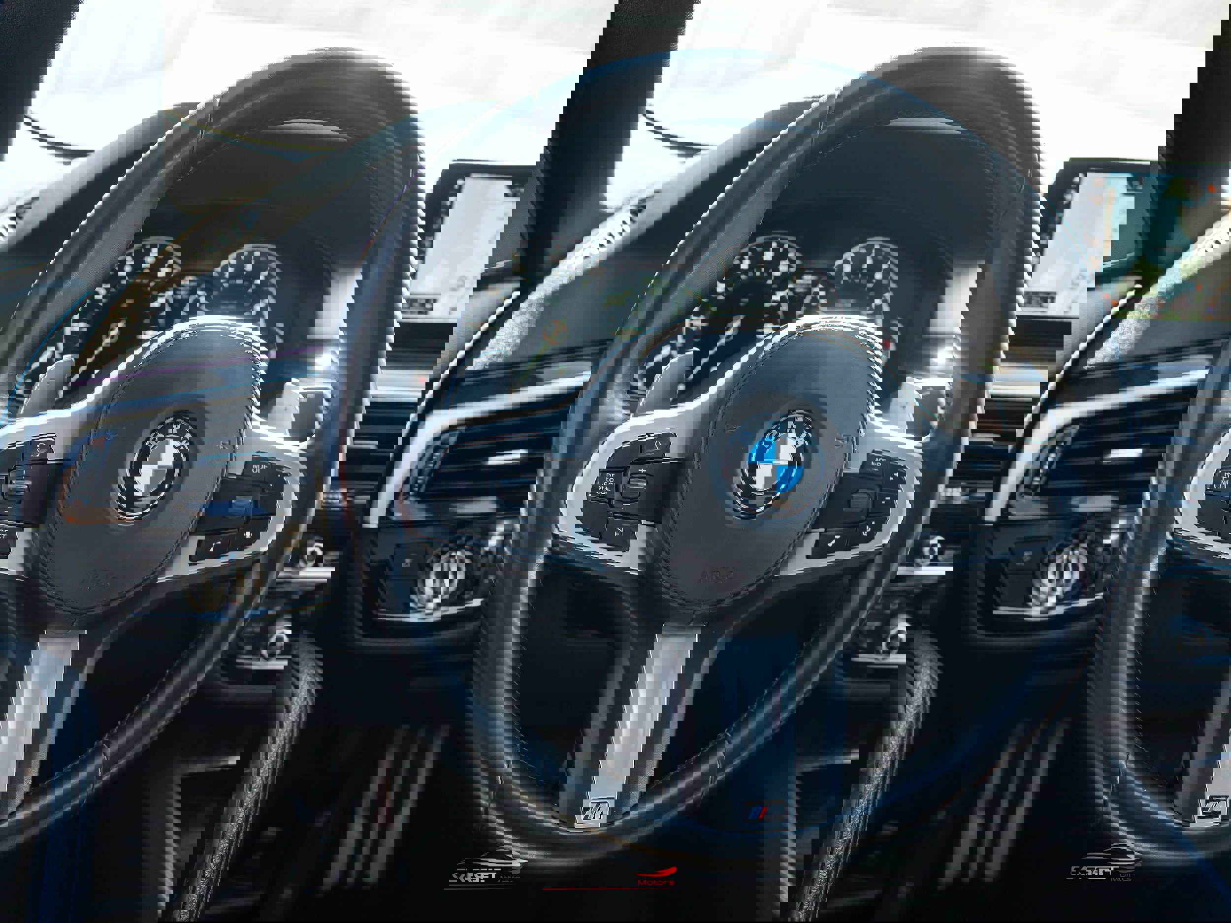 Used 2019 BMW 540i w/ M Sport Package image 23