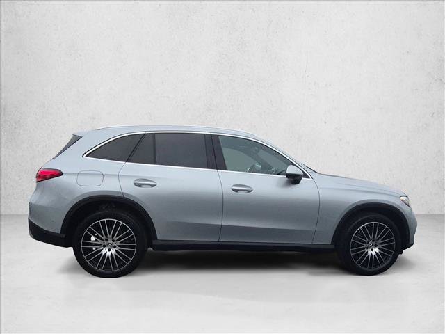 Certified 2026 Mercedes-Benz GLC 300 image 4