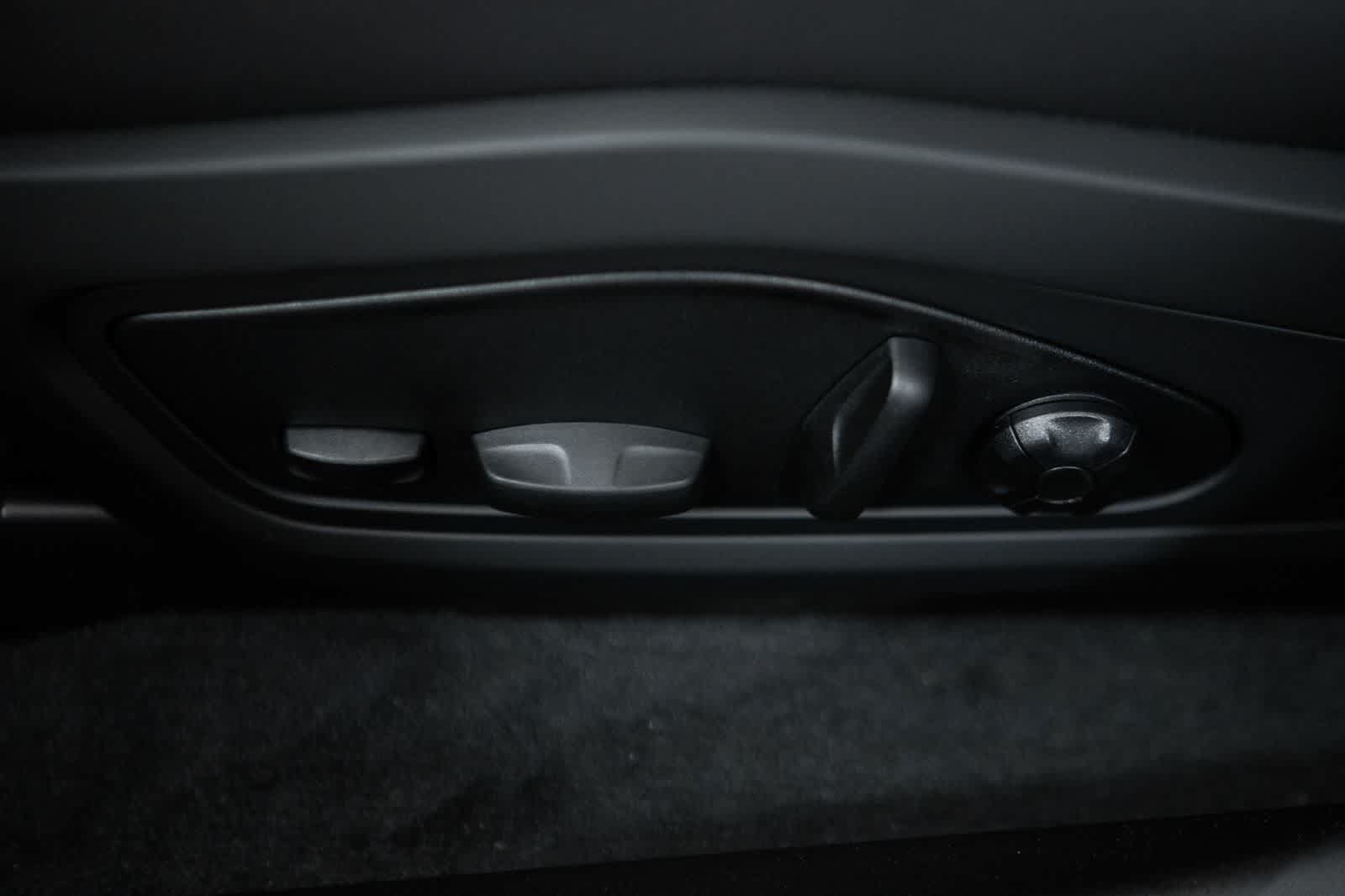 New 2026 Porsche Taycan AWD/4WD image 23