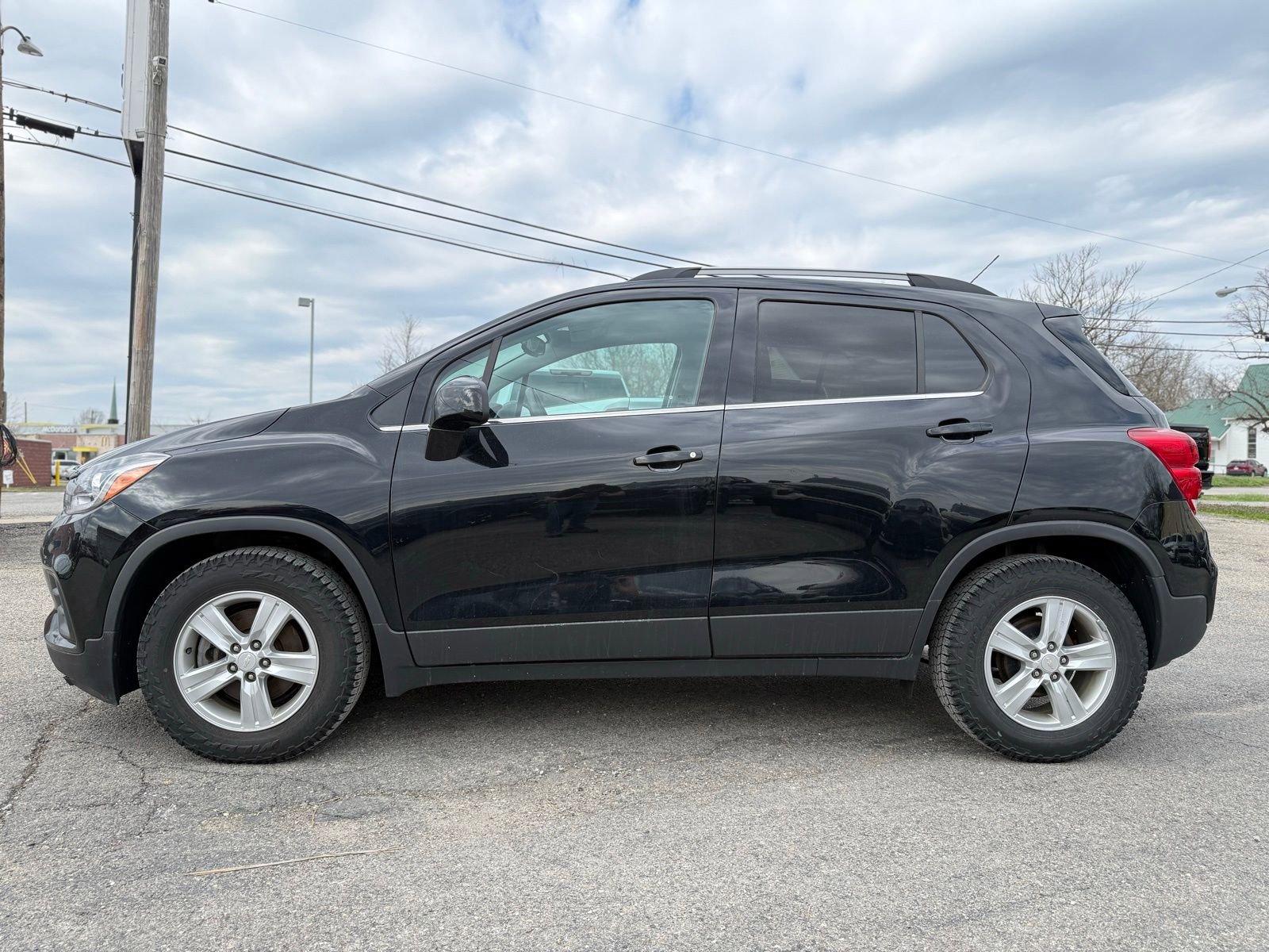 Used 2020 Chevrolet Trax LT image 2