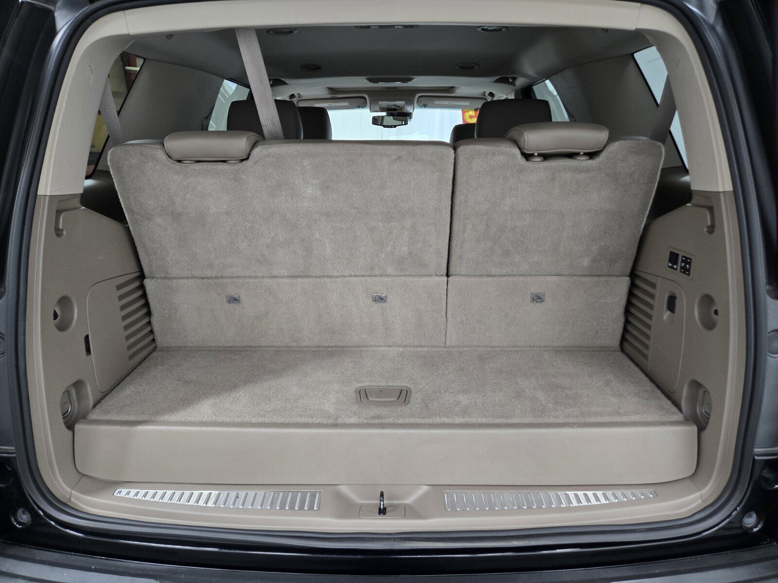 Used 2015 GMC Yukon SLT RWD image 11