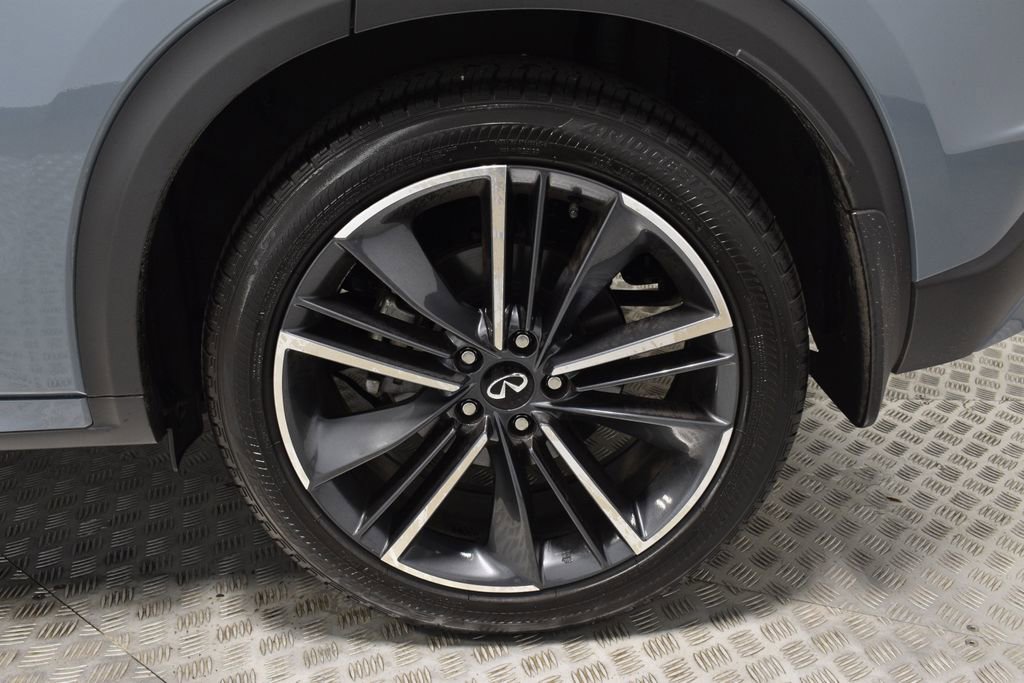 Certified 2025 INFINITI QX55 Essential image 36