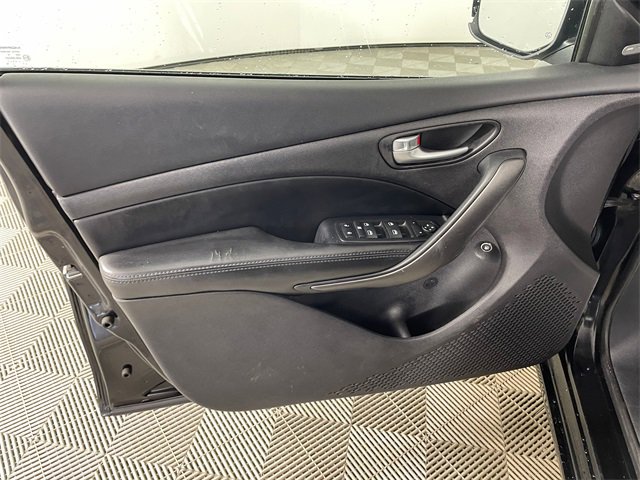 Used 2013 Dodge Dart Limited w/ Technology Group image 15