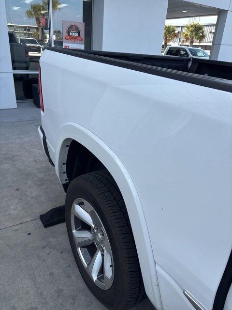 Used 2021 RAM 1500 Limited w/ Body Color Bumper Group image 4