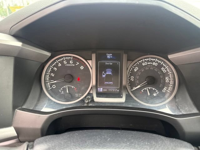 Used 2017 Toyota Tacoma SR5 AWD/4WD image 20