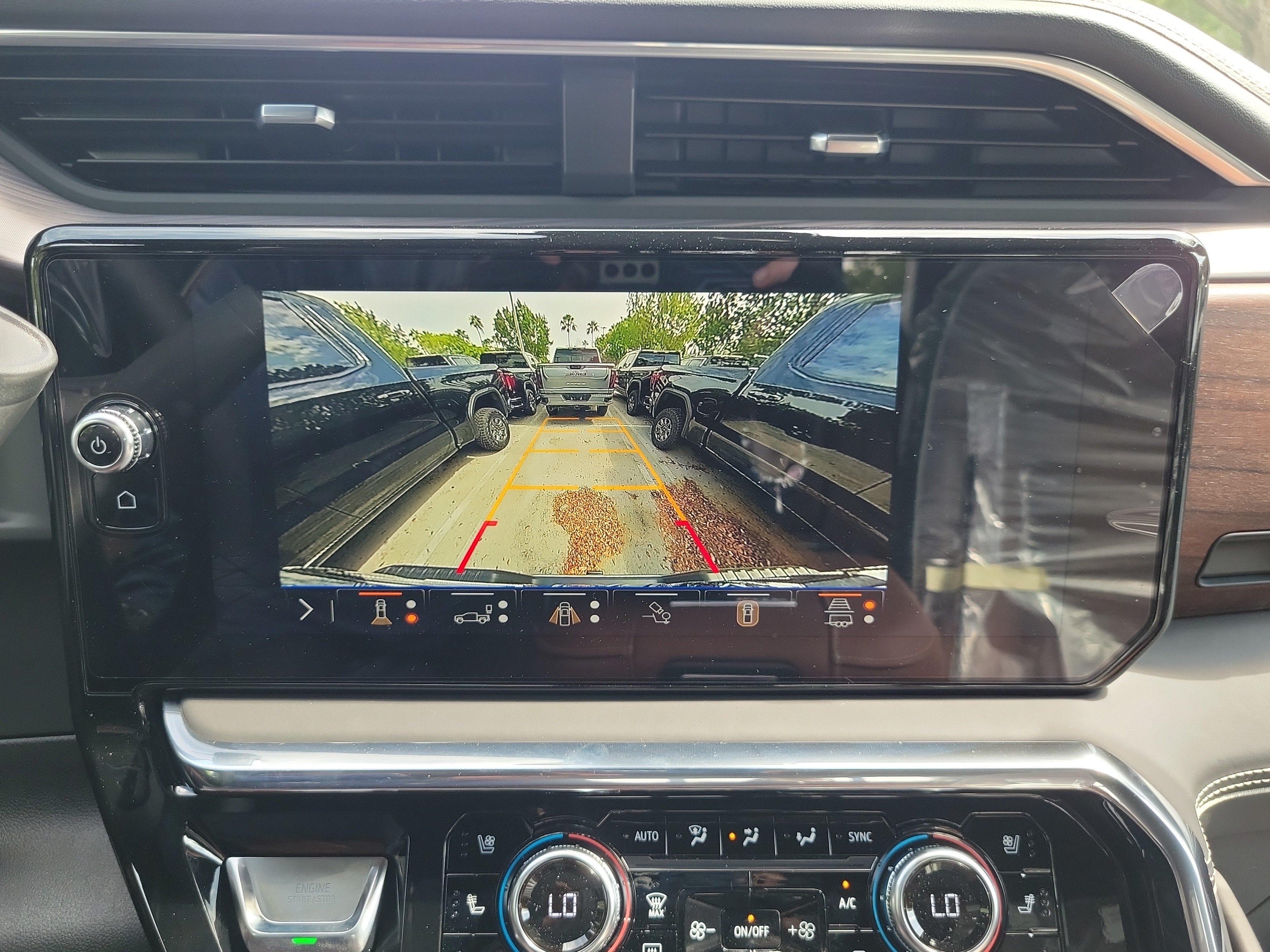 New 2026 GMC Sierra 2500 Denali Ultimate AWD/4WD image 12