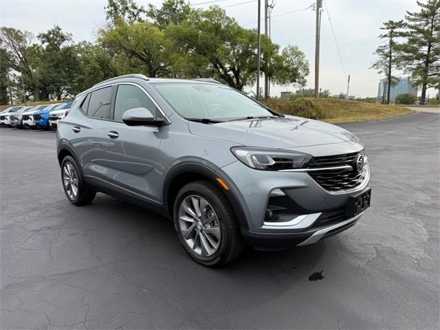 Used 2023 Buick Encore GX Essence w/ Experience Buick Package image 9