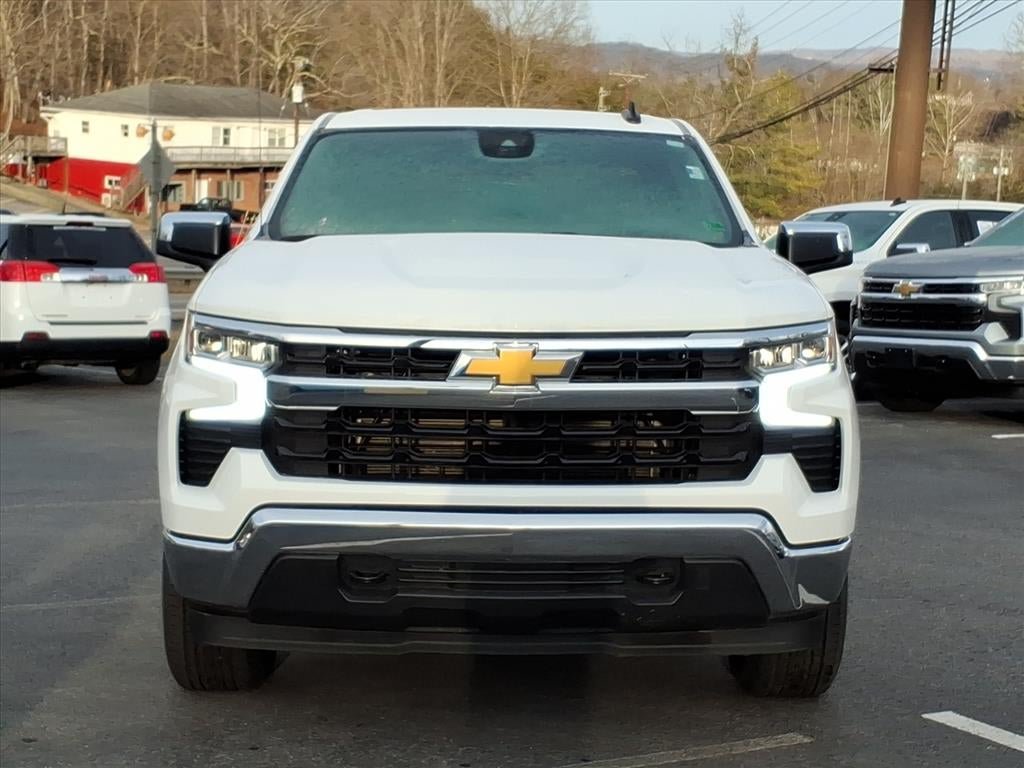 Used 2025 Chevrolet Silverado 1500 LT AWD/4WD image 10