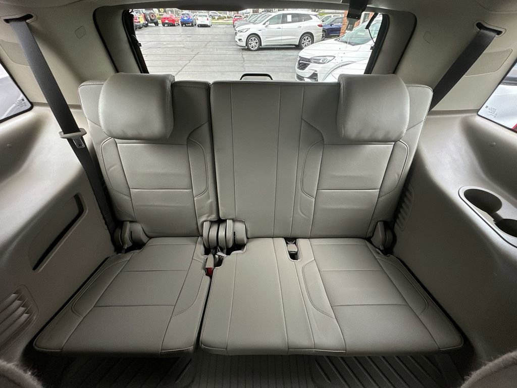 Used 2020 Chevrolet Tahoe Premier w/ Premier 6.2L Value Package image 24