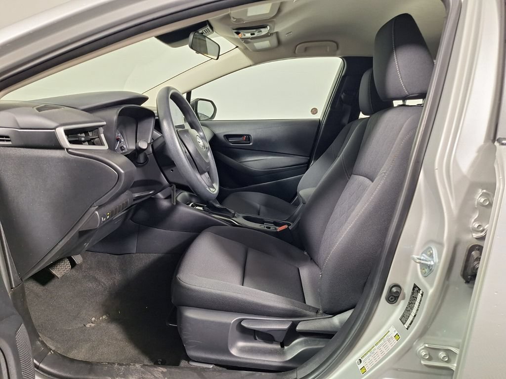 Used 2025 Toyota Corolla LE FWD image 11