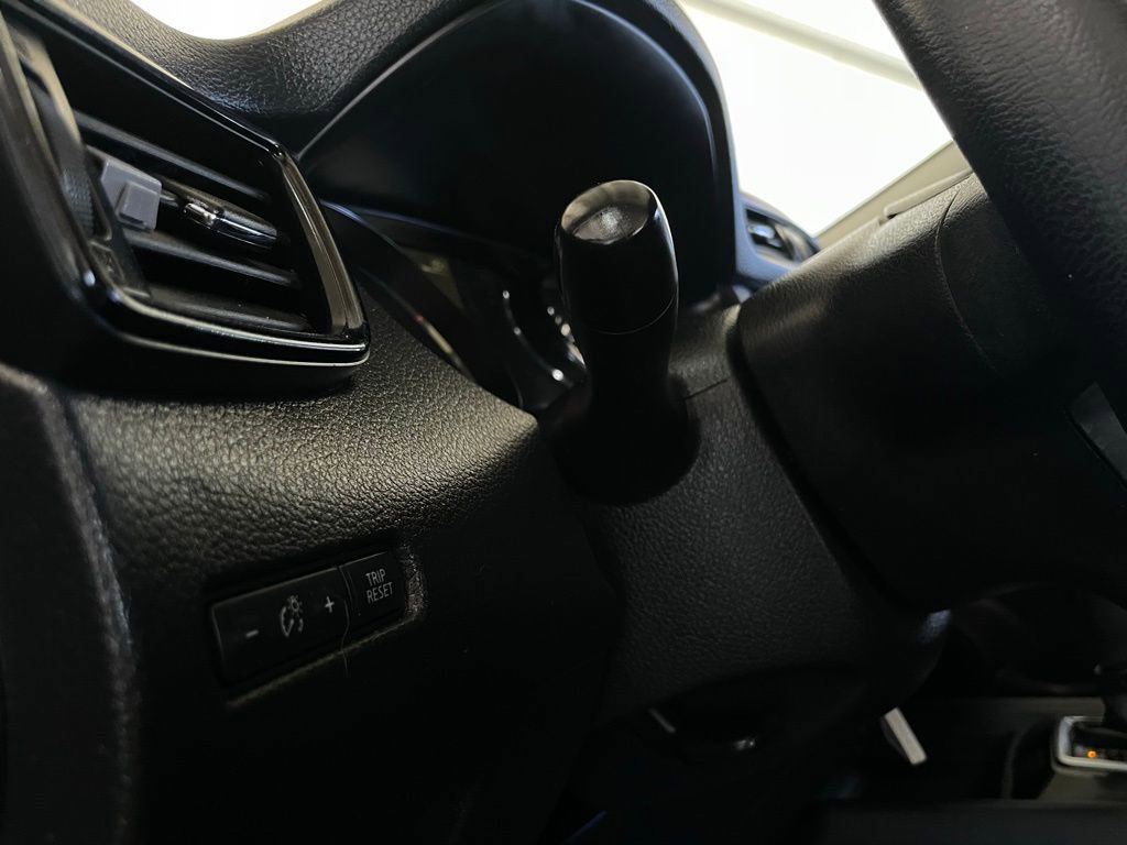 Used 2017 Nissan Rogue S FWD image 29