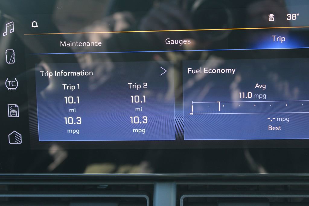 New 2026 Chevrolet Trax LT w/ Sunroof Package image 40