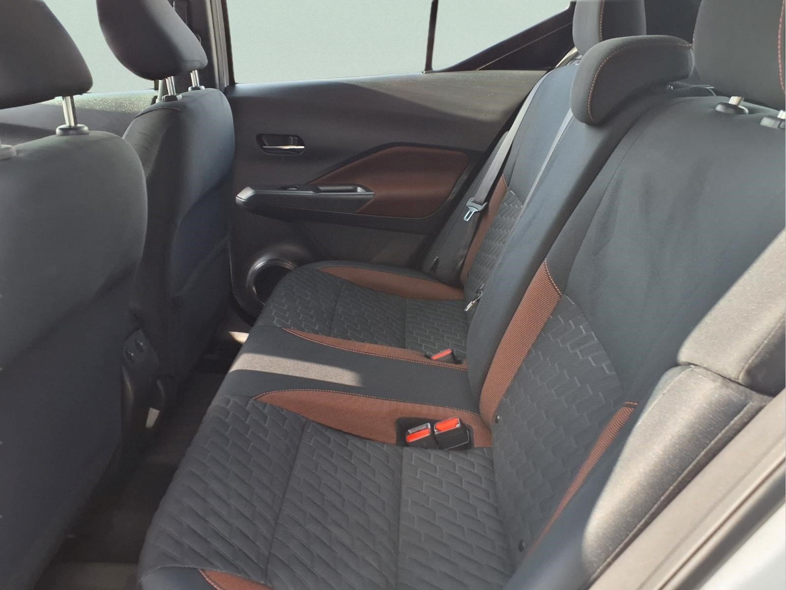 Used 2021 Nissan Kicks SR w/ Interior Electronics Package FWD image 13