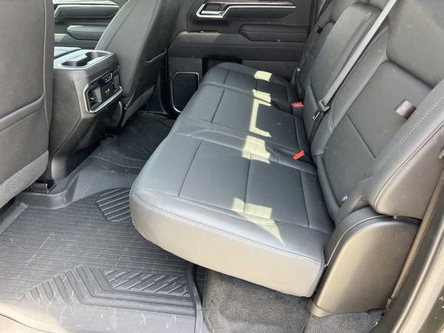 Used 2025 Chevrolet Silverado 2500 LTZ w/ LTZ Plus Package image 22