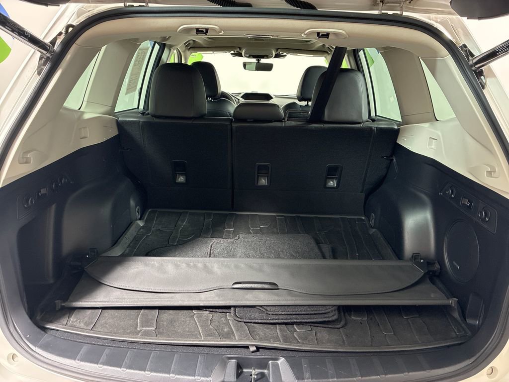 Used 2023 Subaru Forester Limited AWD/4WD image 13