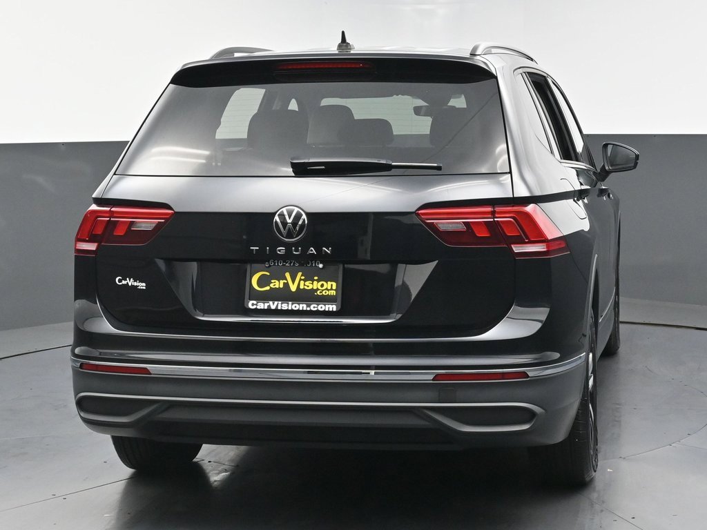 Used 2024 Volkswagen Tiguan S image 4
