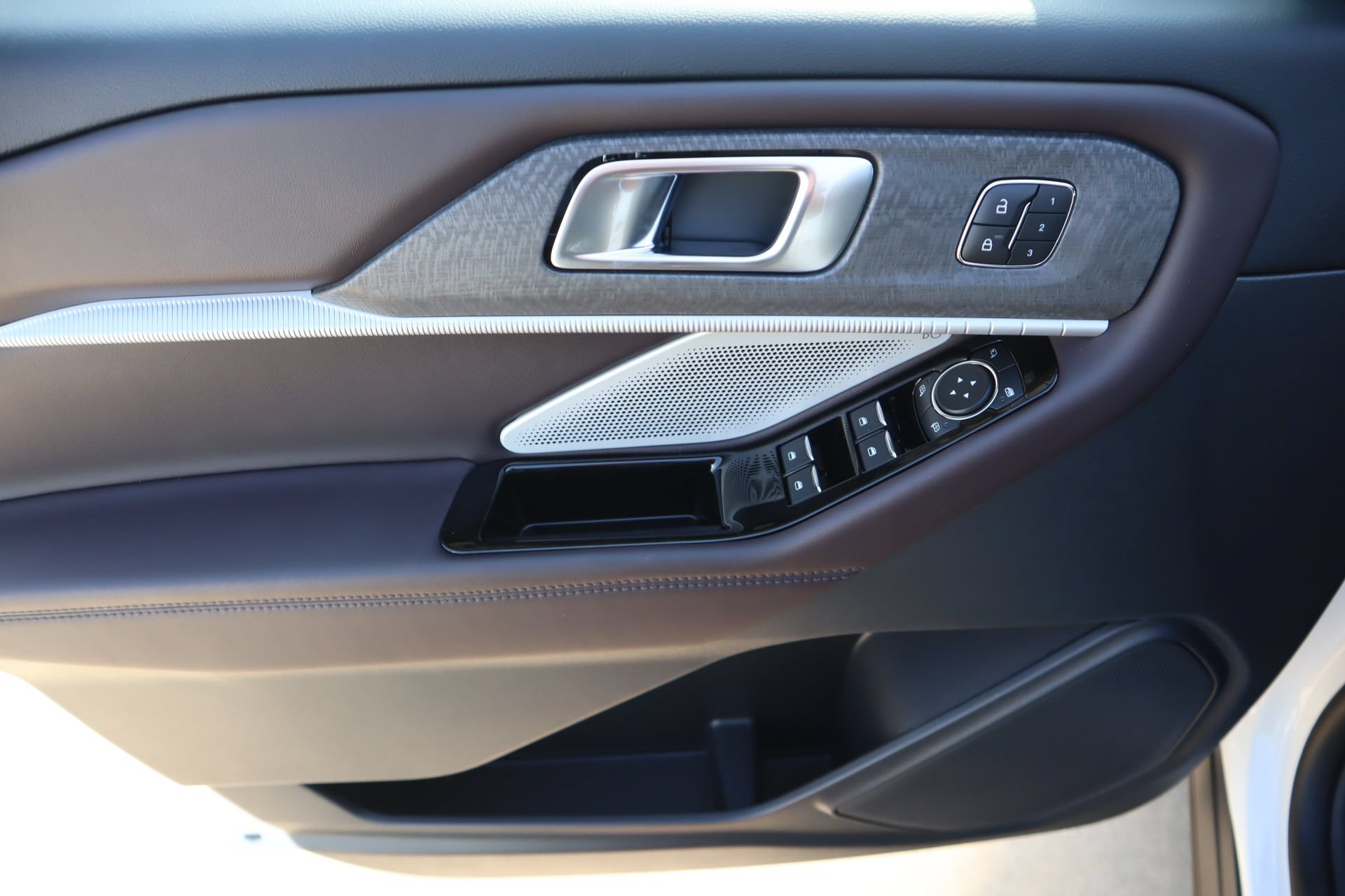 New 2026 Ford Explorer Platinum RWD image 19