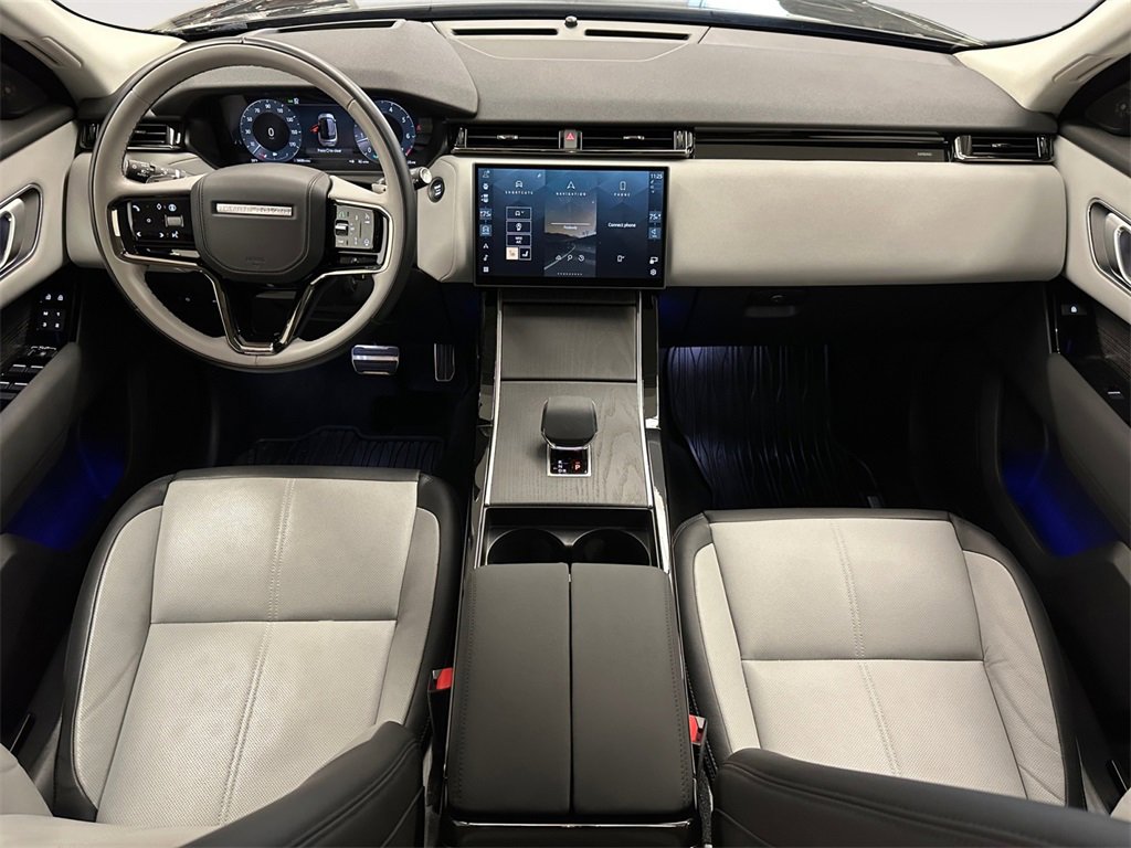 Used 2025 Land Rover Range Rover Velar Dynamic SE image 10