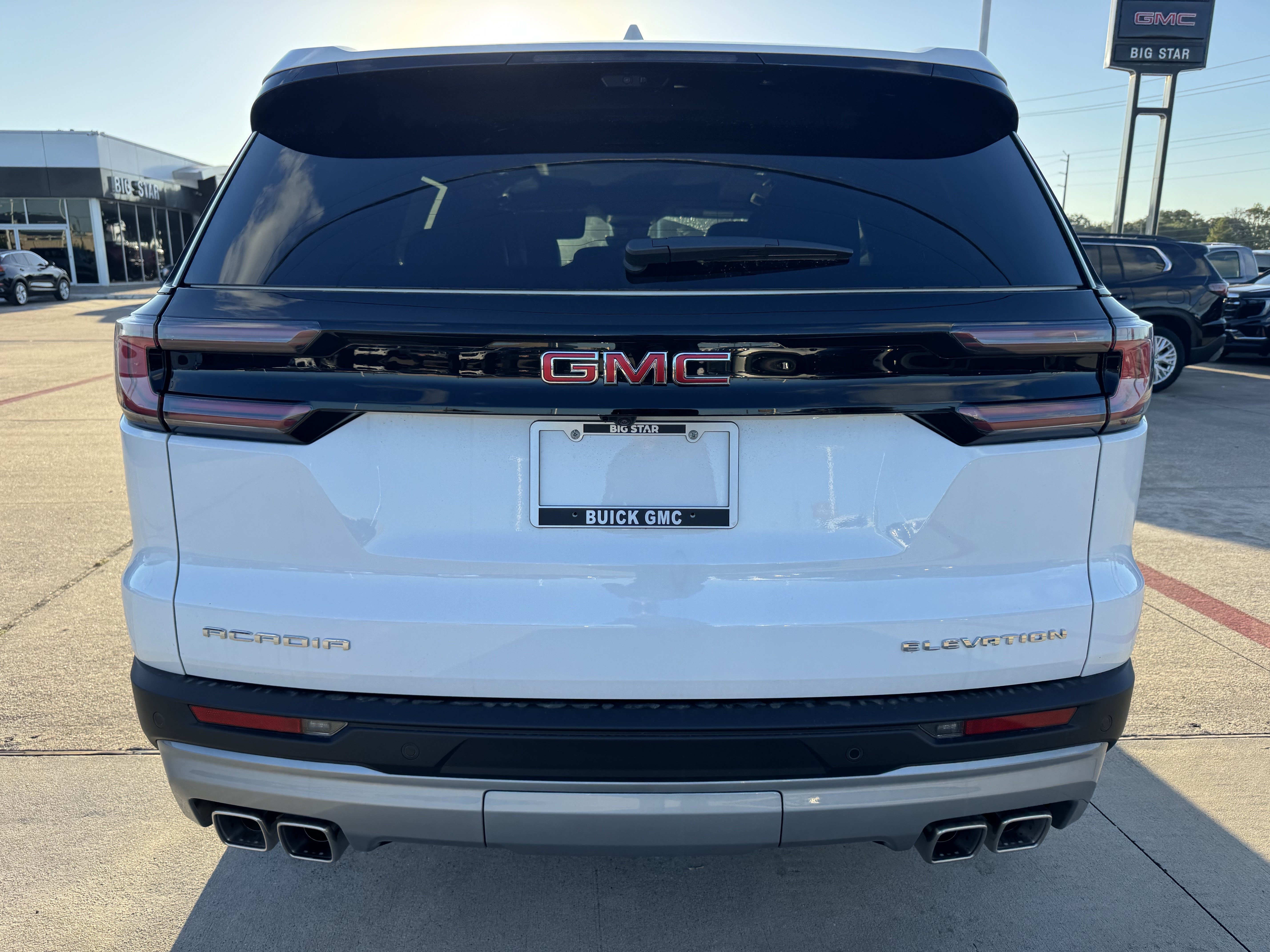 New 2026 GMC Acadia Elevation w/ Elevation Premium Package FWD image 7