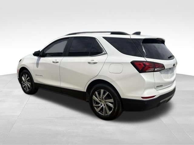 Used 2022 Chevrolet Equinox LT AWD/4WD image 2
