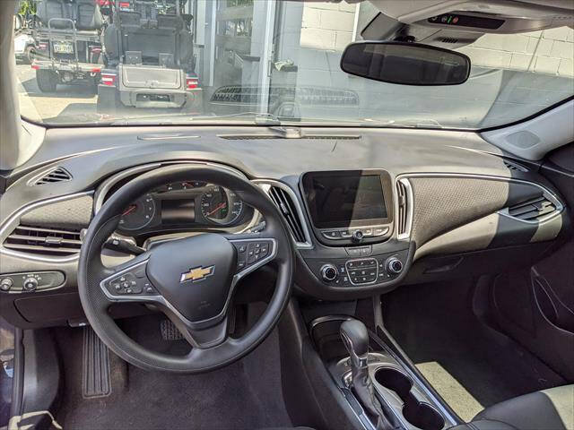Used 2023 Chevrolet Malibu LT FWD image 10