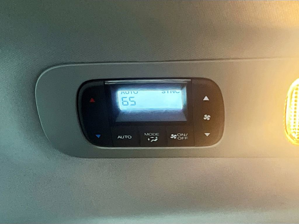 Used 2022 Honda Odyssey Elite image 27
