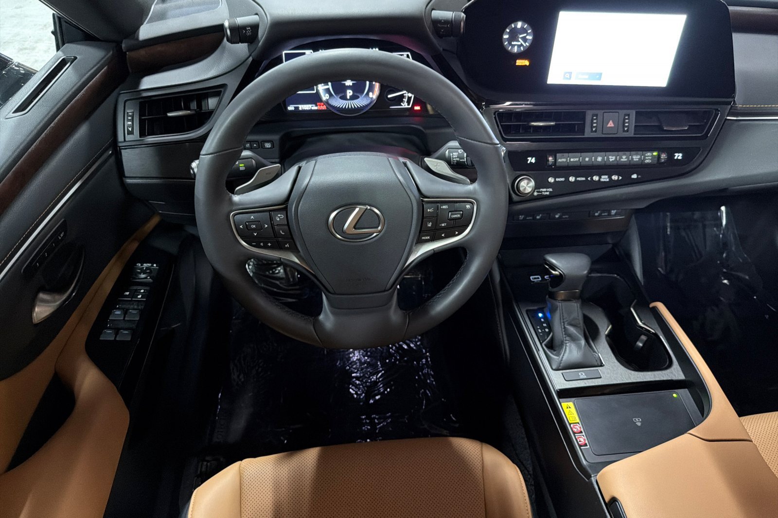 Used 2024 Lexus ES 350 w/ Premium Package FWD image 13