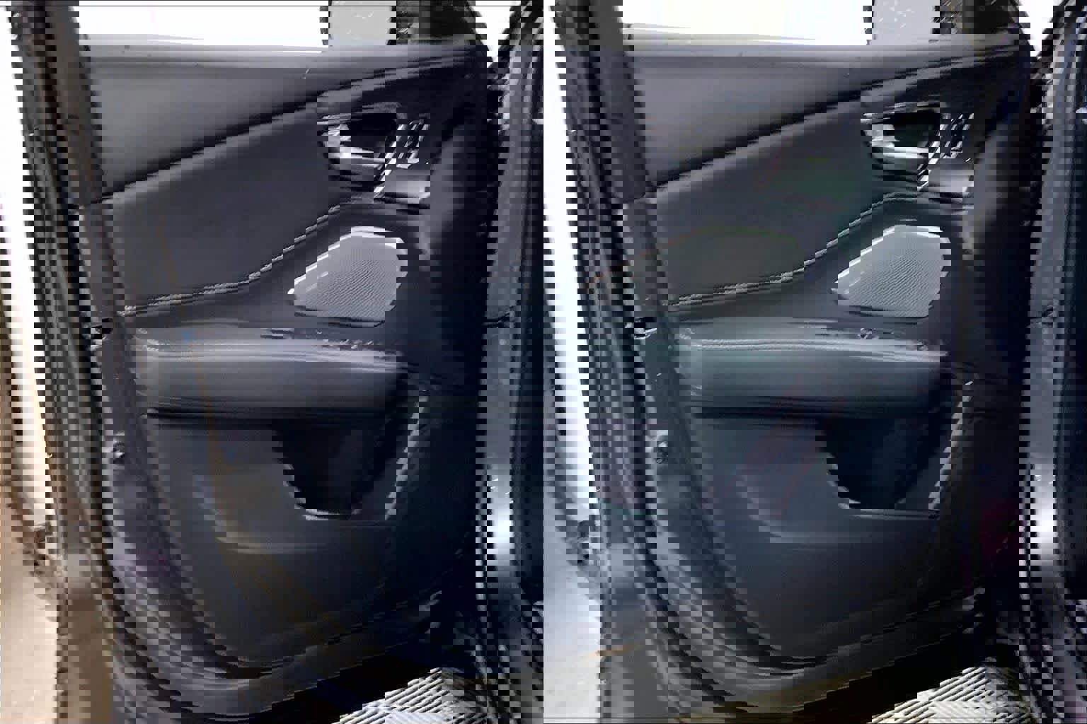 Used 2025 Acura RDX SH-AWD w/ Advance Package image 22