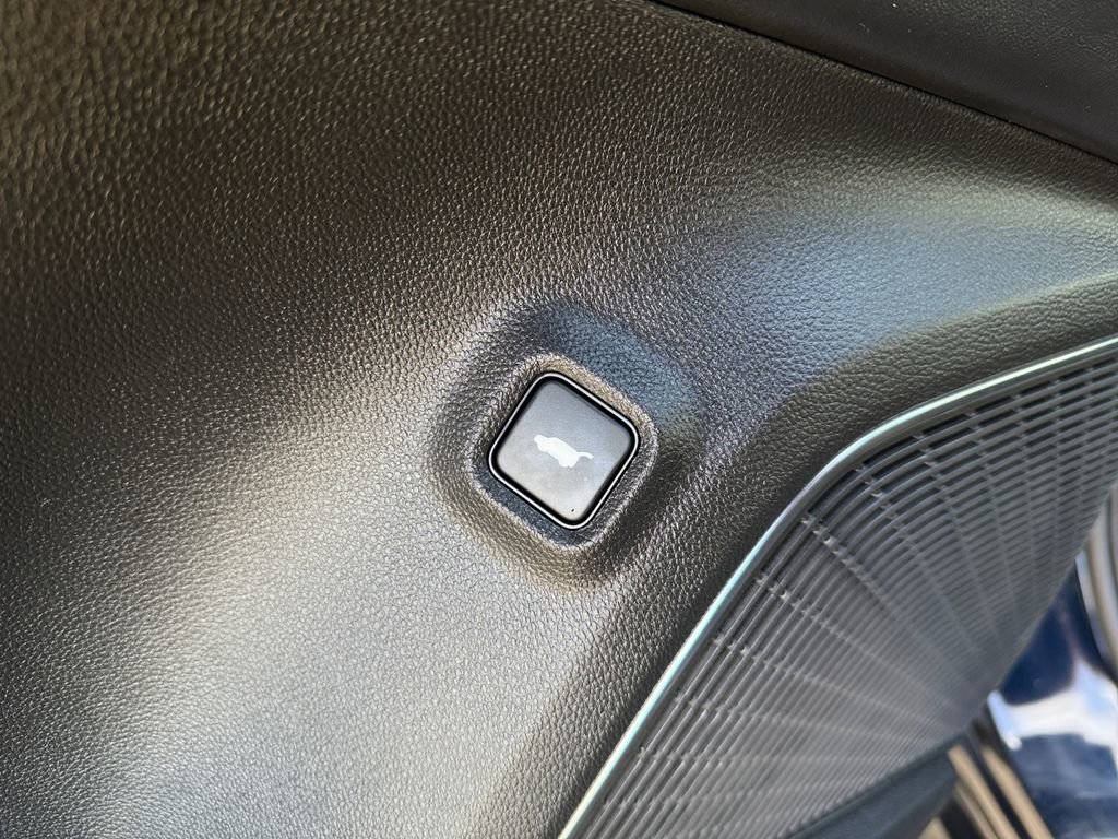 Used 2026 Acura MDX A-Spec image 10