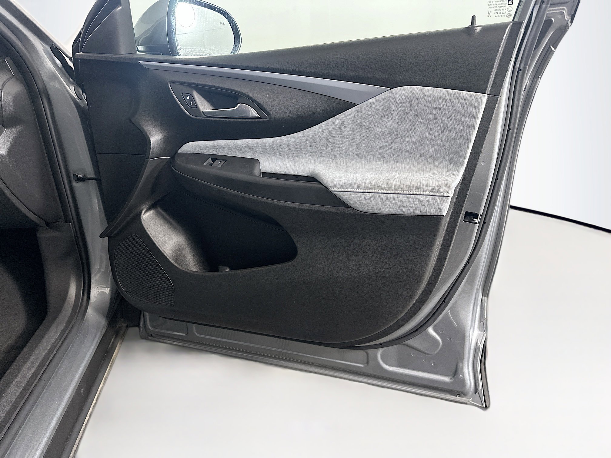 Used 2024 Buick Envista Preferred w/ Convenience I Package FWD image 32