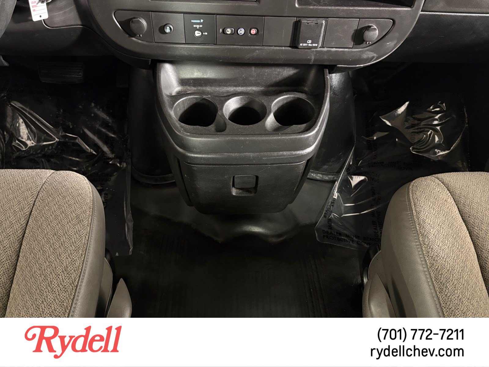 Used 2019 Chevrolet Express 3500 Extended w/ Driver Convenience Package RWD image 15