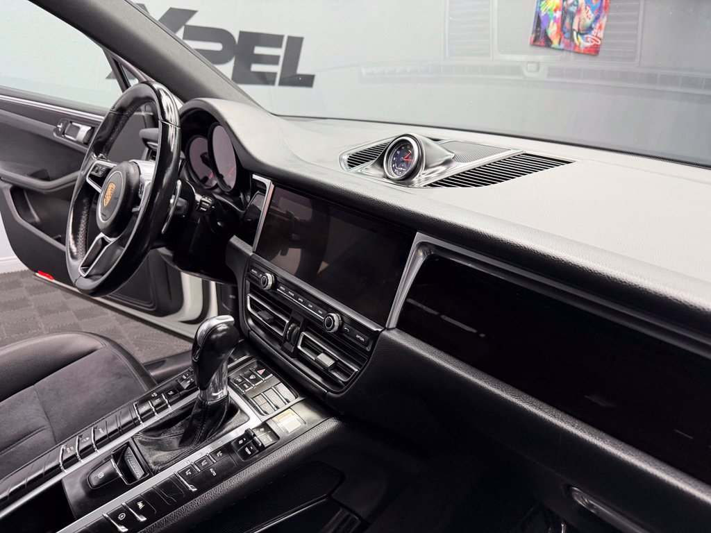 Used 2021 Porsche Macan AWD/4WD image 48