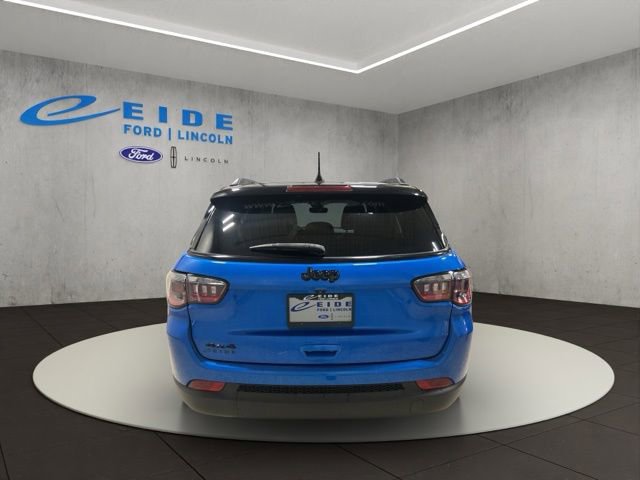 Used 2023 Jeep Compass Latitude w/ Convenience Group AWD/4WD image 9