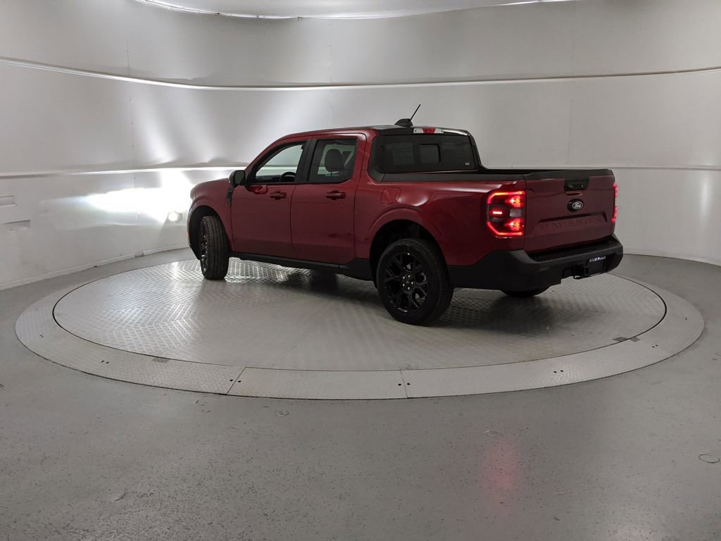 New 2026 Ford Maverick Lariat w/ Black Appearance Package image 4