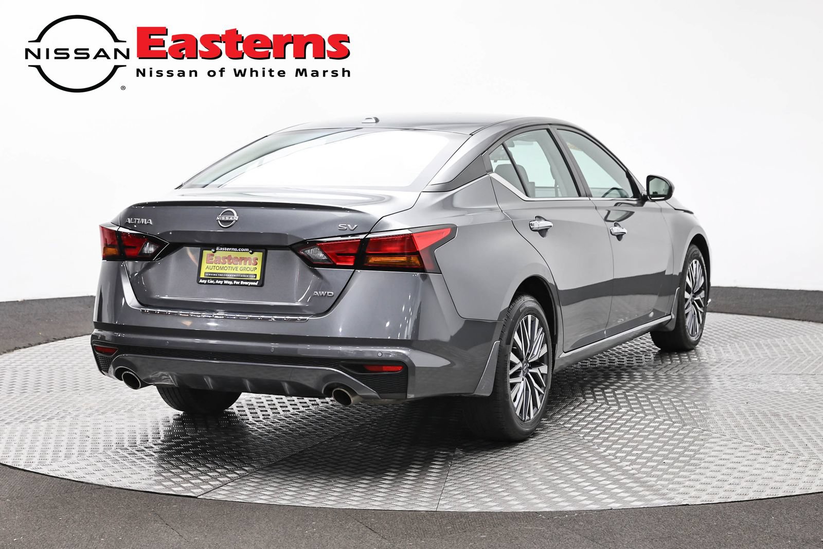 Used 2023 Nissan Altima 2.5 SV w/ SV Premium Package AWD/4WD image 5